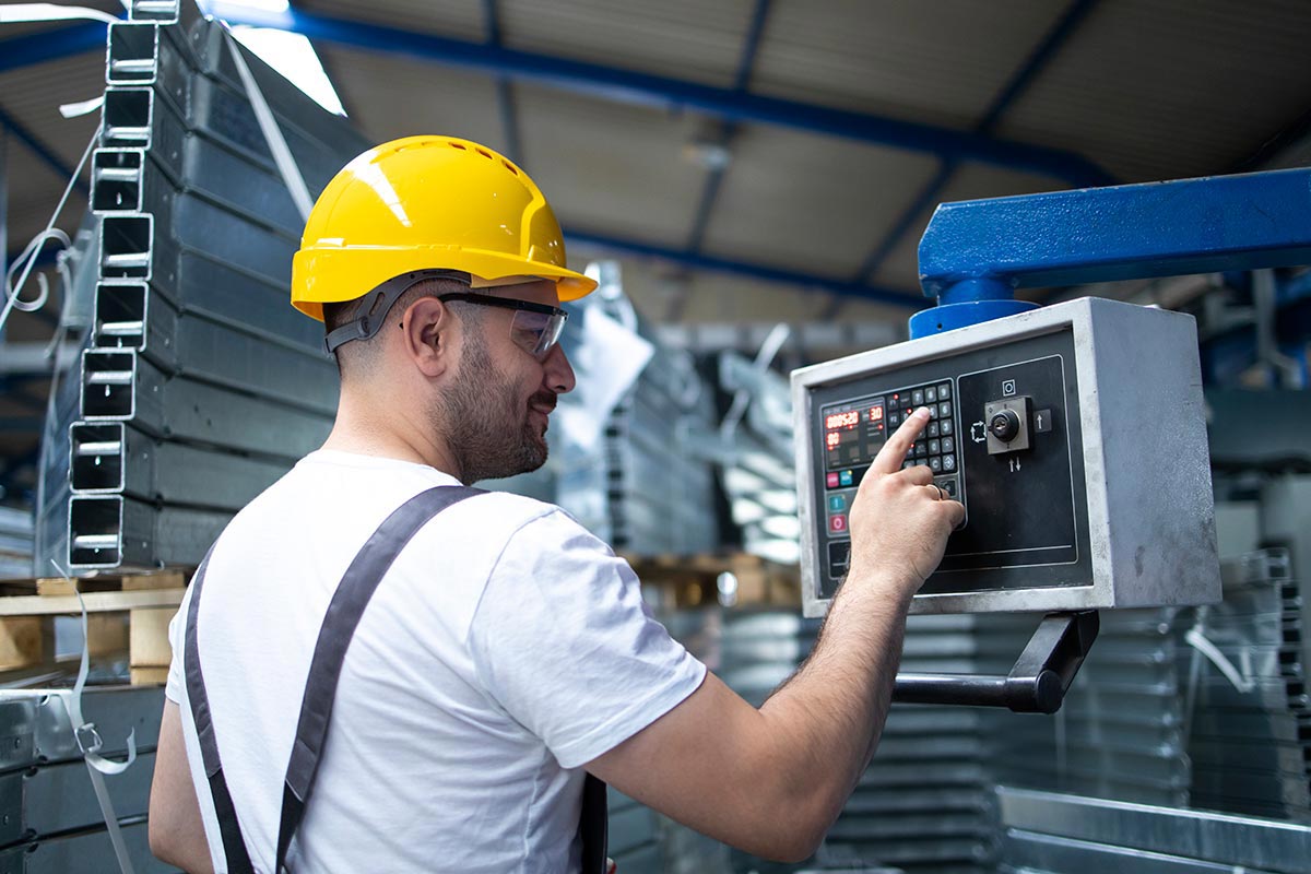 Automação industrial: eficiência e controle para seu negócio