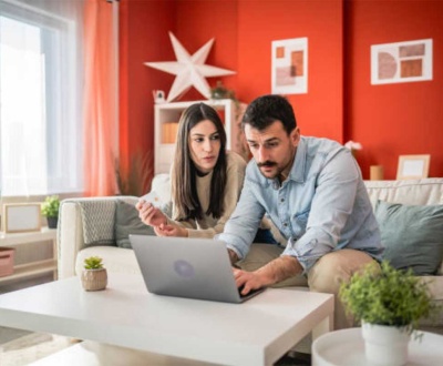 Vantagens de usar uma plataforma de pagamentos para automatizar cobranças online